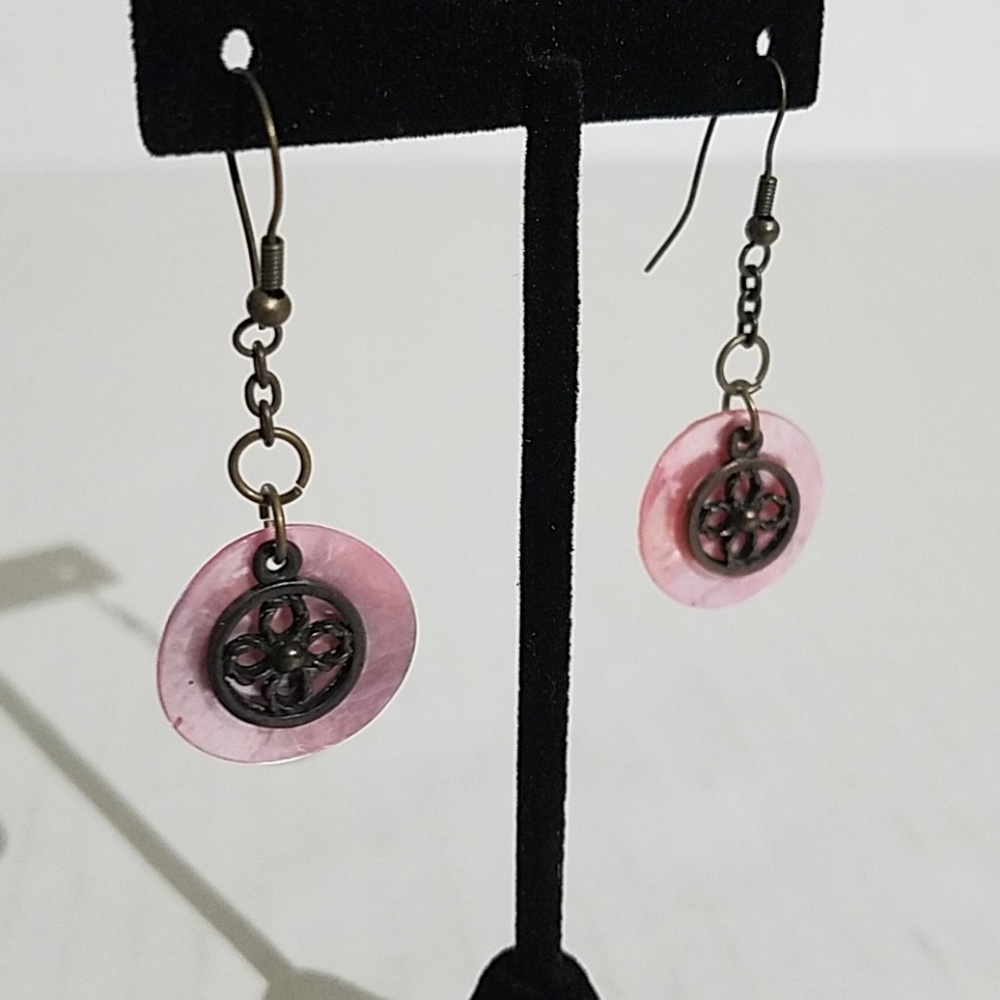 3 for $15 fashion jewelry
4o8 - Picture 2 of 3